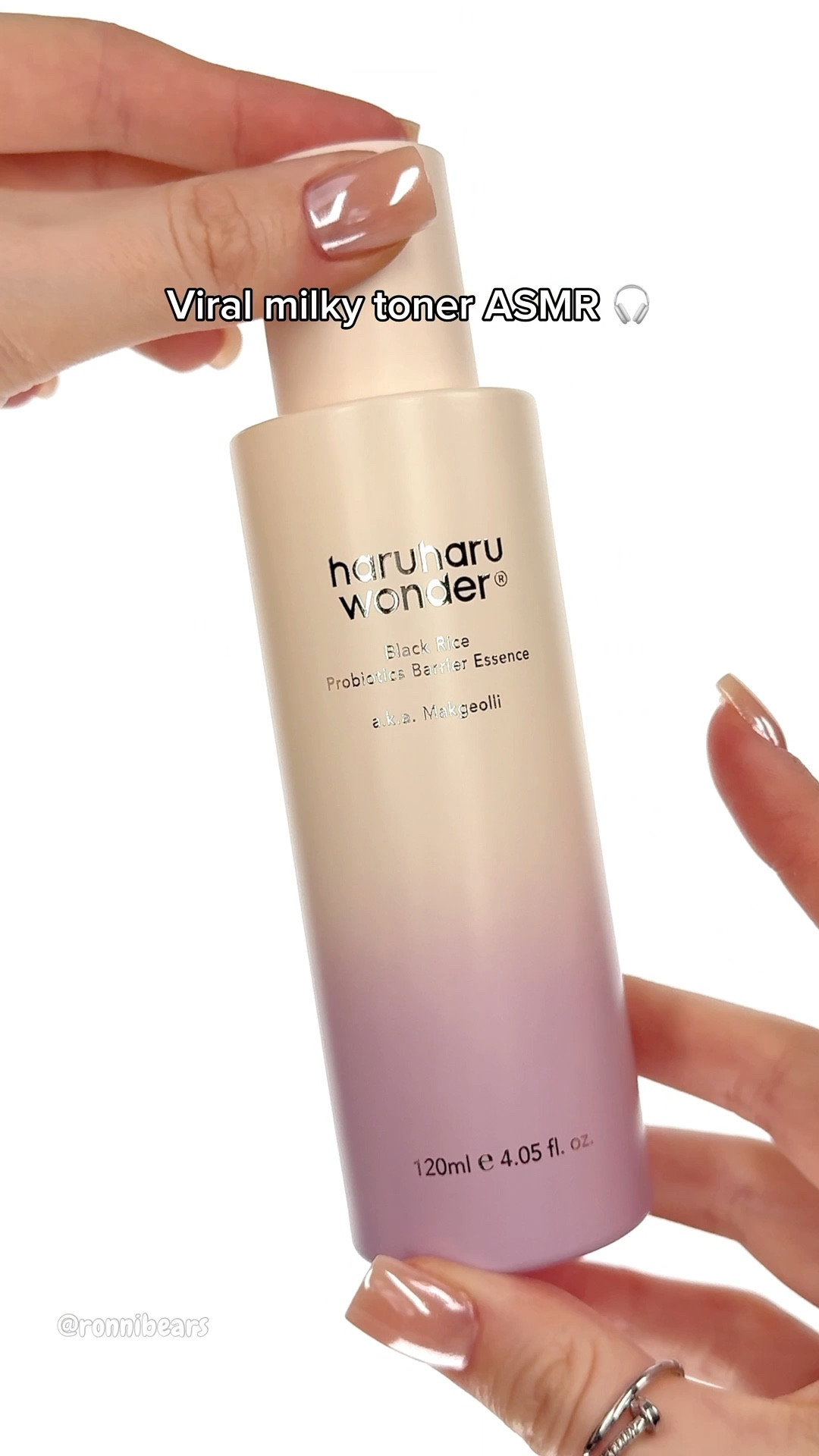 Meet the viral milky toner from Haru Haru 🥛 This has been popping up on my socials all the time and I caved in! The toner has no scent and works with my sensitive skin type 💚 I truly recommend it if you have sensitive skin and are looking to protect your skin a little more 🛡️🌾

🛍️ Haru Haru Wonder Black Rice Probiotic Barrier Essence

Linked here along with my other sensitive skin skincare finds 🖤