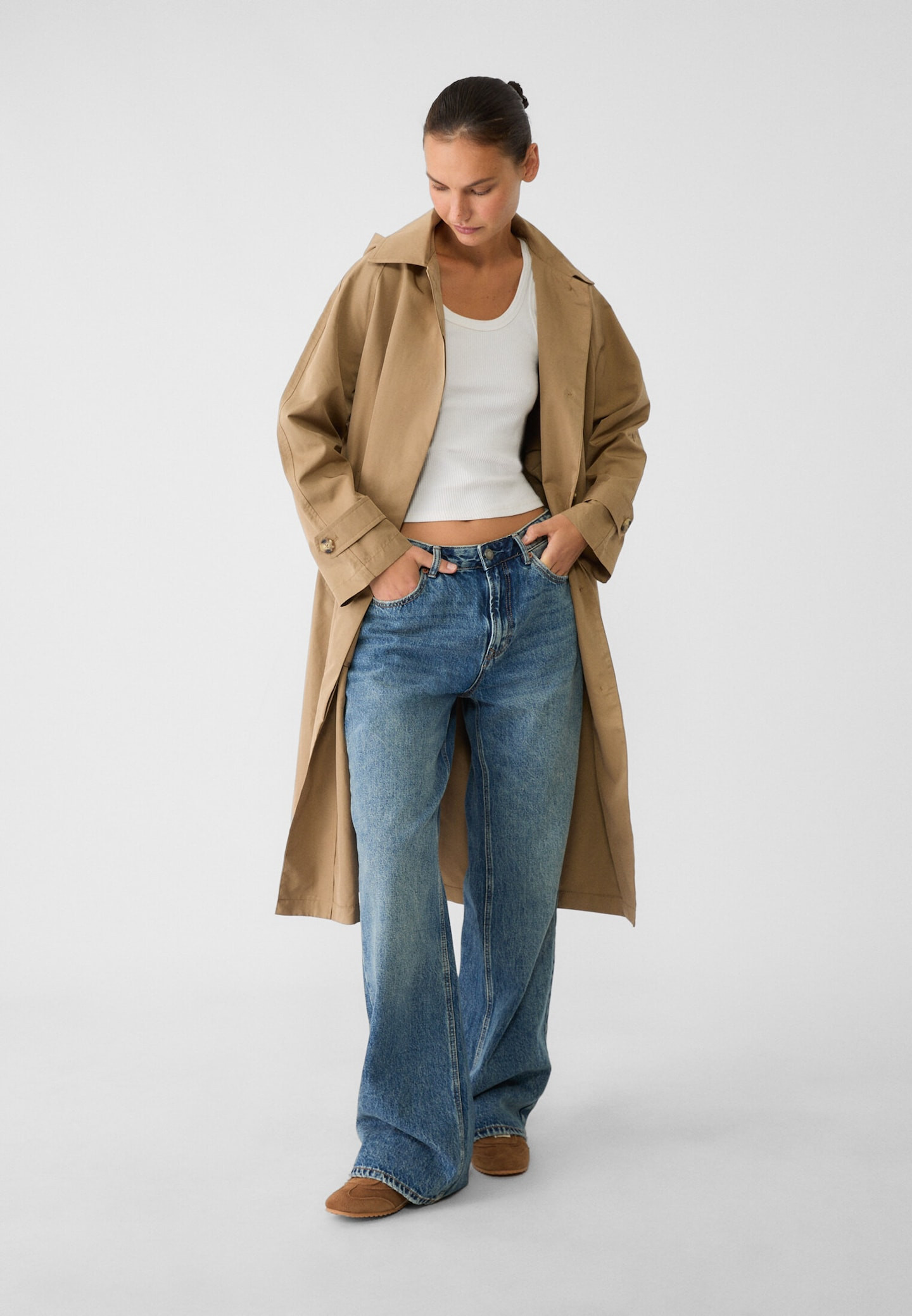 Long loose trench coat with a hood - Women's fashion | Stradivarius United Kingdom | Stradivarius (UK)