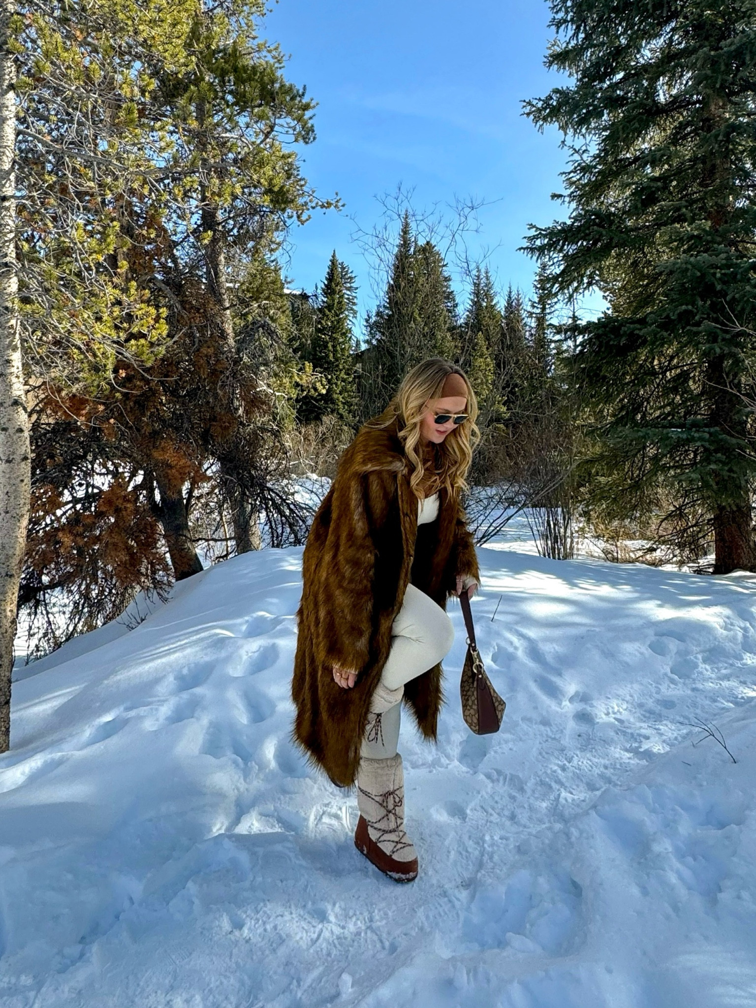 après all day 🧸🤎🏹💫

#LTKSeasonal #LTKstyletip #LTKmidsize