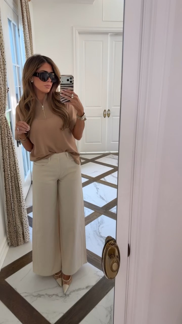 Both pieces are super comfortable! I’m wearing an XS top and US 2 in the pants!! 

Splendid fashion, Fall outfits women, Fall fashion haul, Business casual workwear, Fall neutrals, Wide leg jeans, Gemme Beauty, Emily Gemma