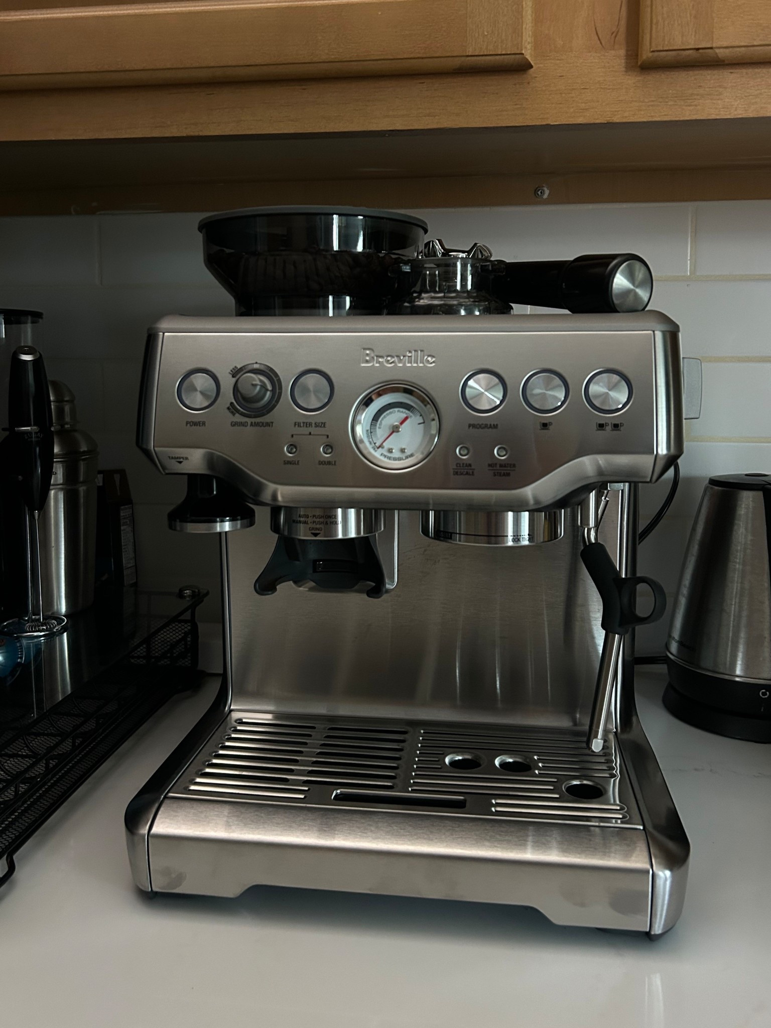 My new bby girl 😍😍 

This espresso machine has been my DREAM since my i started loving coffee! I’ve had the Nespresso machine for a few years and loved it but it was definitely time to upgrade!! 