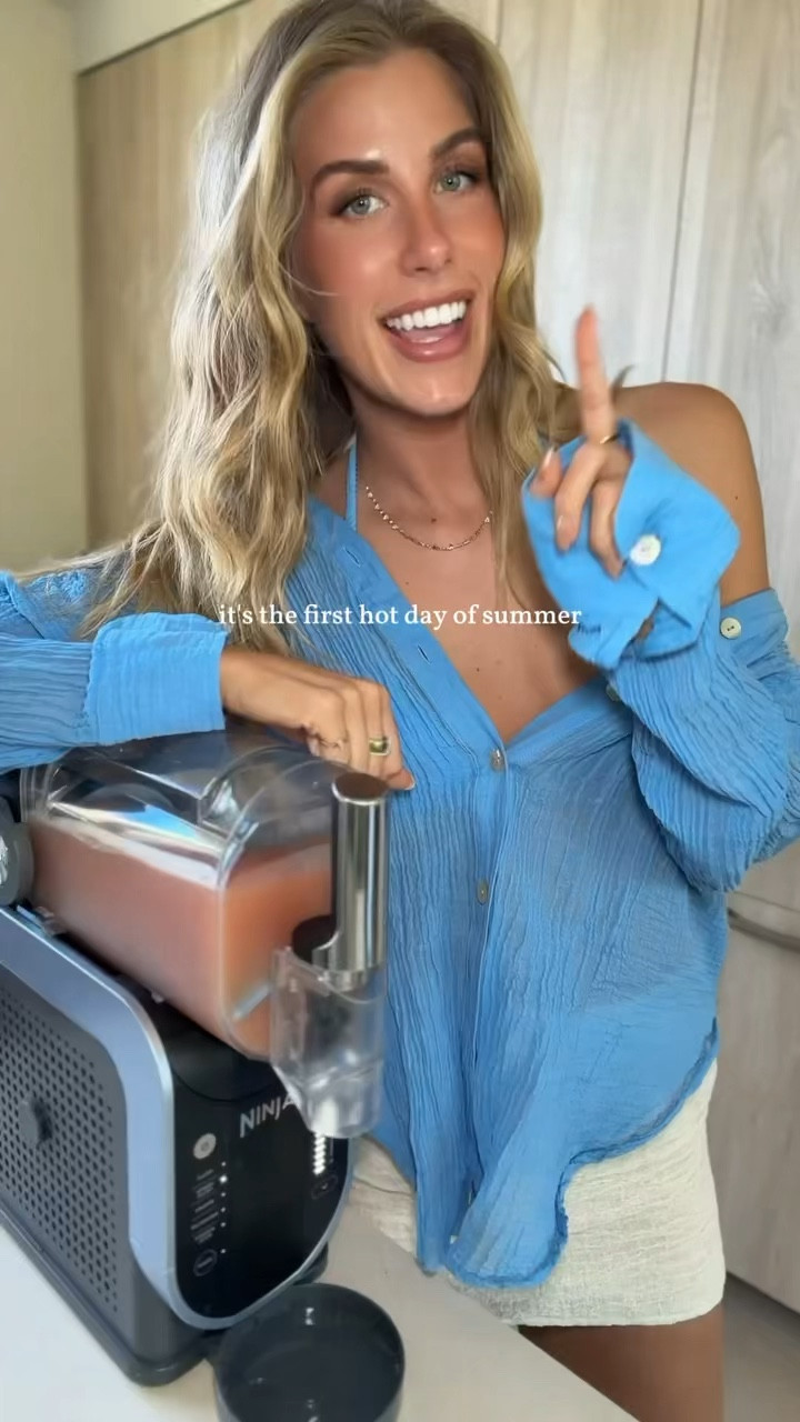 It’s the first hot day of summer, so let’s make a guava frosé! My outfit is from @Monday Swimwear. 🩵

#LTKSeasonal #LTKSwim #LTKfoodie