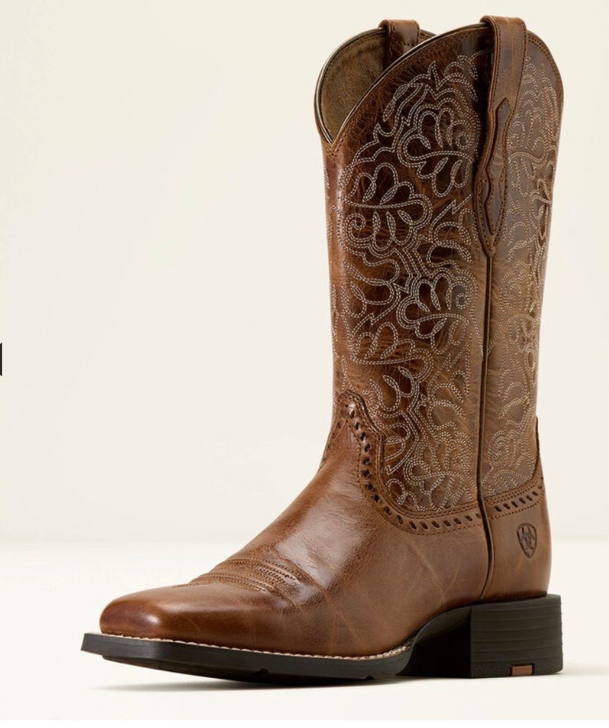 Four colors. Wide square toe cowboy boots. Yeehaw #westernfashion #westernlifestyle #boots #westernboots

#LTKOver40 #LTKdayinmylife #LTKWorkwear
