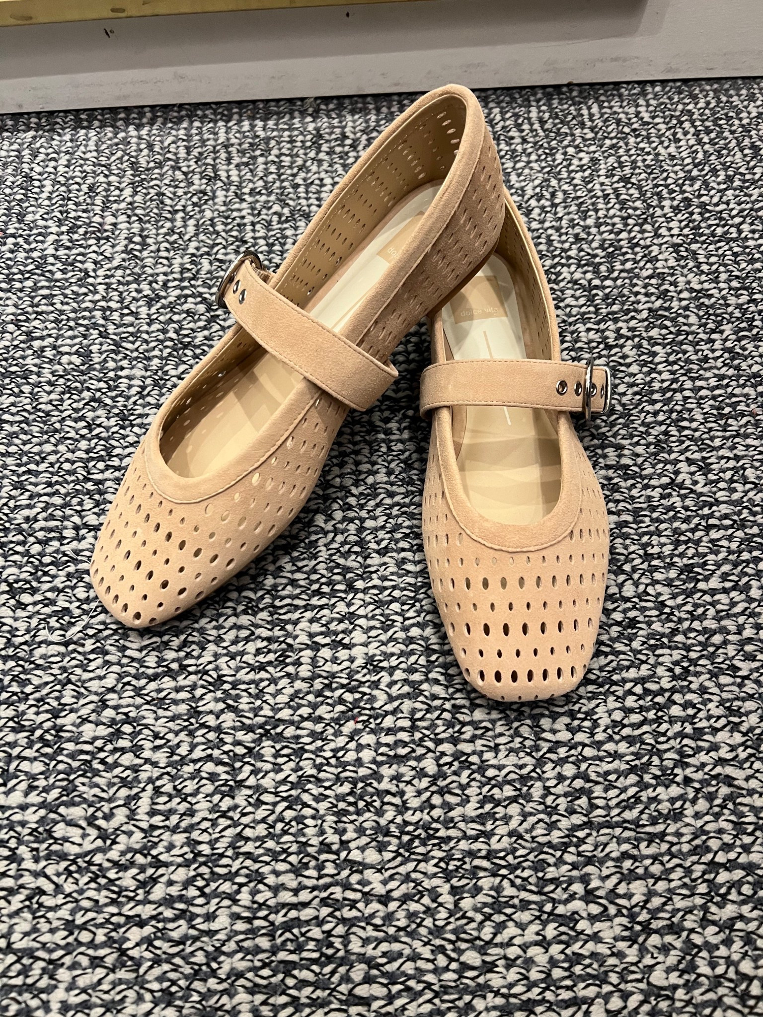 tan flats, spring shoes

#LTKootd #LTKSeasonal #LTKgrwm