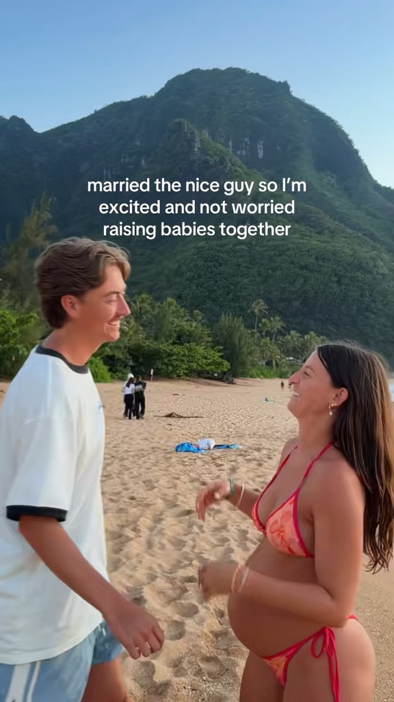 such a cutie suit from leni swims!! 🌺

#LTKTravel #LTKBump #LTKSwim