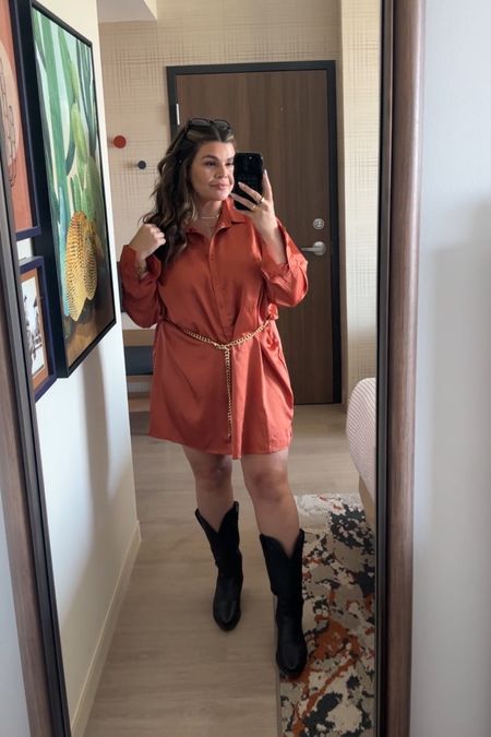 Outfit at SXSW. Linked similar silk shirt dresses!


#midsize #countryoutfit concert outfit, summer outfit, country concert 