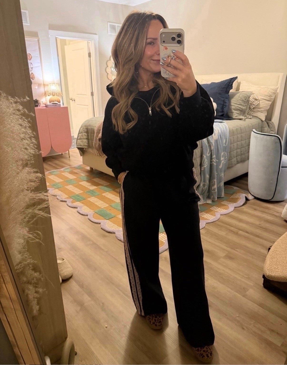 The kind of outfit that makes working from home feel put together without trying too hard.
Soft, comfortable, and still polished enough to leave the house if needed.

#LTKFindsUnder50 #LTKPetite #LTKSeasonal