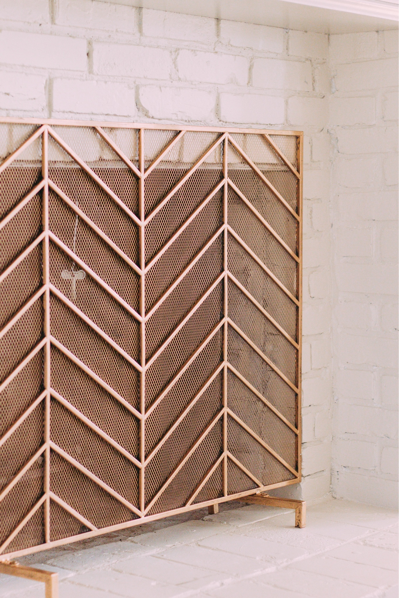 Took a chance on this fireplace cover from Amazon and I’m not disappointed. 

Amazon home

#LTKHome