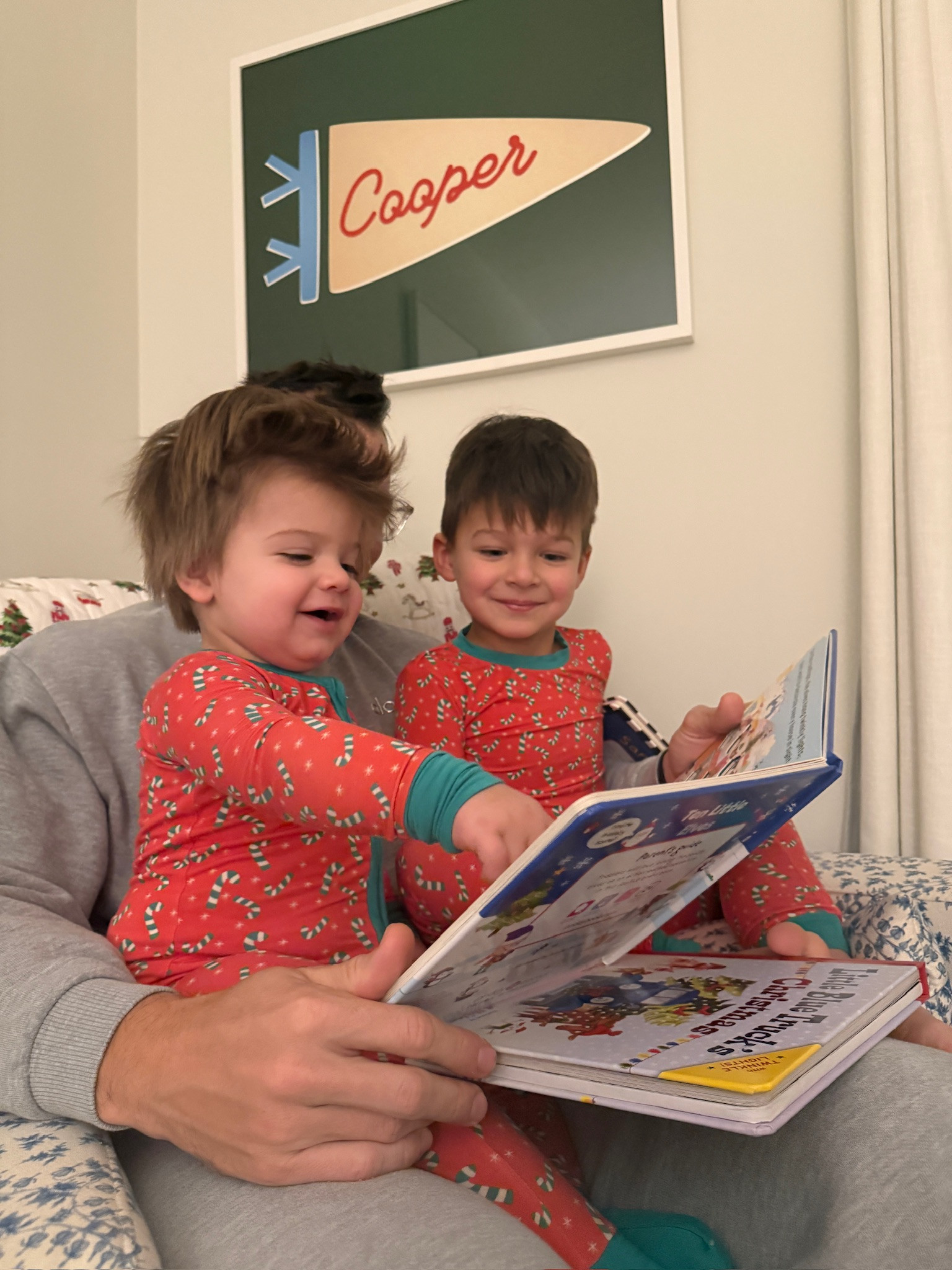 Christmas bed time stories!!!

Poppy kids code: GRACE15

Poppy kids, poppy kids co, poppy kids xmas, xmas pjs, pjs, kids pjs, baby pjs, bibs, grace white

#LTKHoliday #LTKFindsUnder50 #LTKSaleAlert