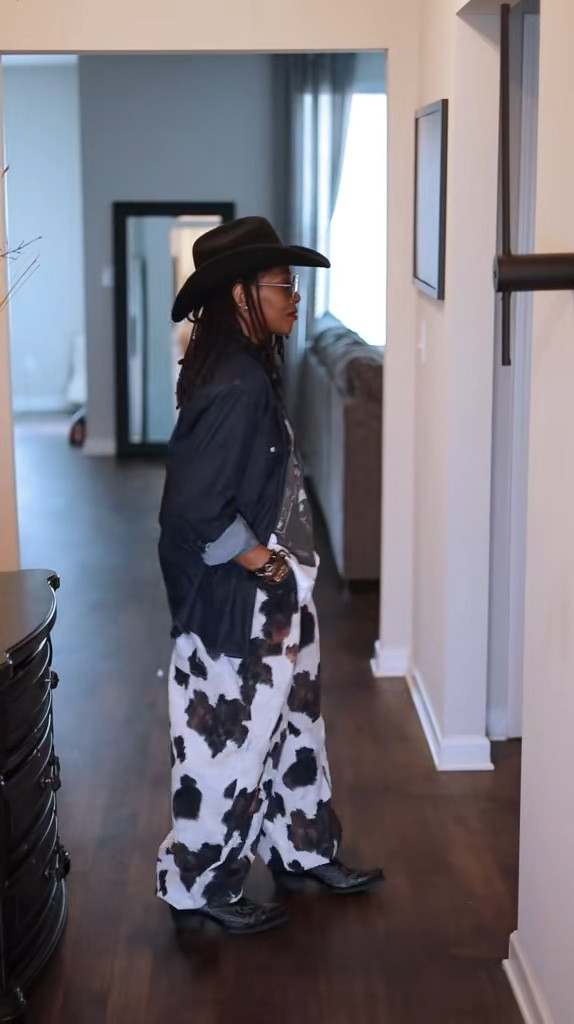 Animal Prints and Patterns
Pants: Asos
Denim Shirt: Wrangler
Boots: Ariat
Hat: Cavender's
Sunnies: Amazon

#LTKSeasonal #LTKStyleTip #LTKOver40