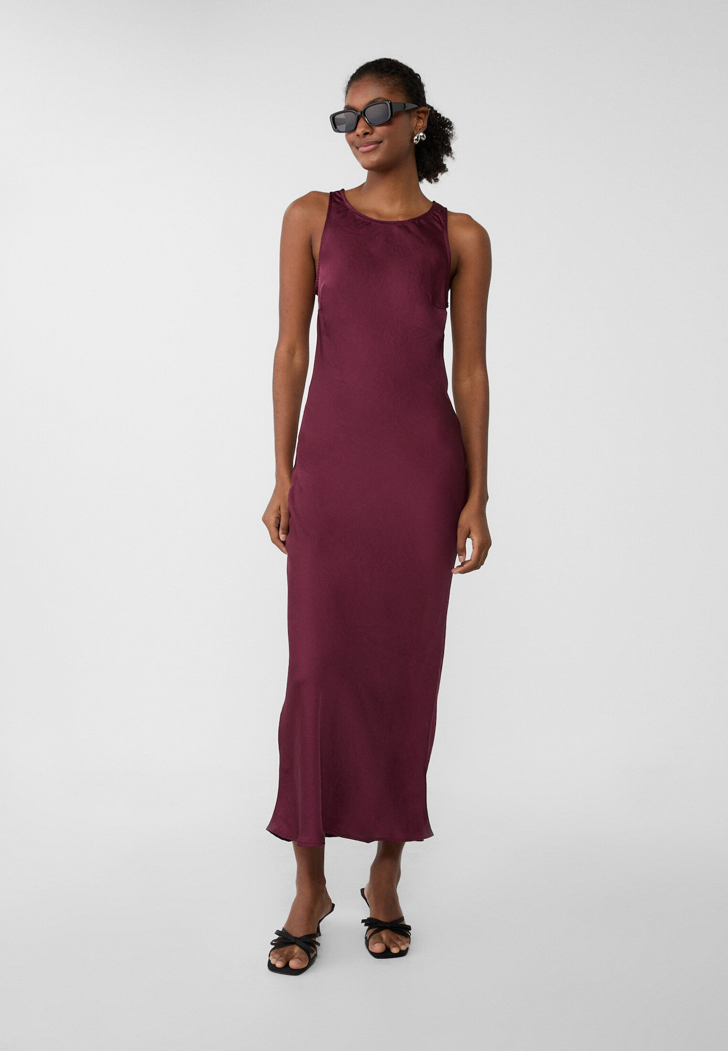 Satiny strappy midi dress - Women's fashion | Stradivarius United Kingdom | Stradivarius (UK)