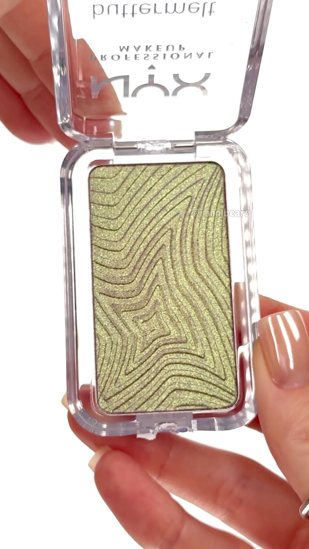 This is the perfect Halloween highlighter shade 🎃🖤

🛍️ NYX Professional Makeup Buttermelt Highlighter in Butta Black

Linked here along my other Halloween makeup finds 🖤

#LTKbeauty #LTKautumn #LTKuk