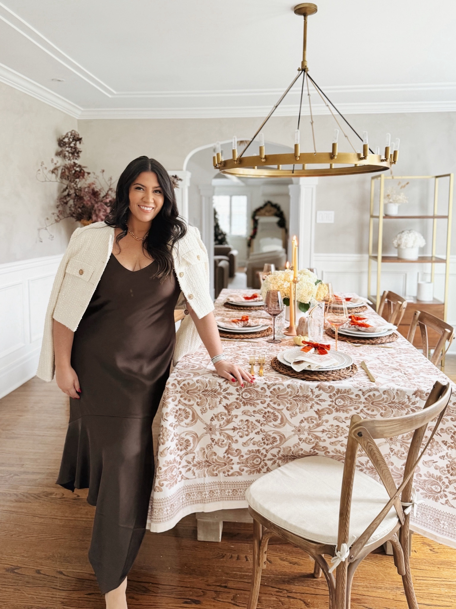 Love this look as a holiday dress or Christmas outfit, would be super cute with a red lip!

#LTKsalealert #LTKmidsize #LTKHoliday