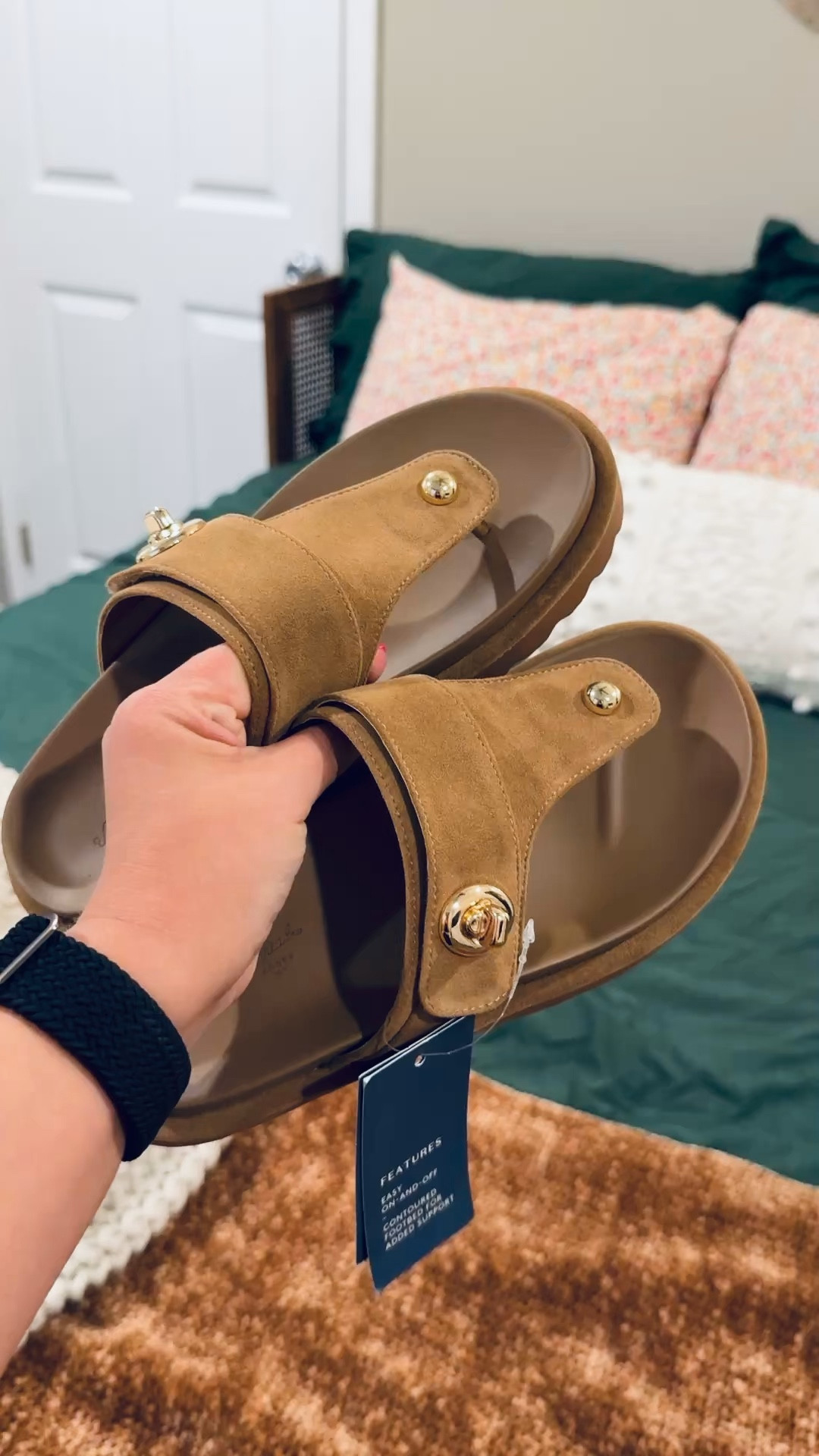 Target sandals!!

sandals: fit true to size // wearing a 5 

 

#LTKootd