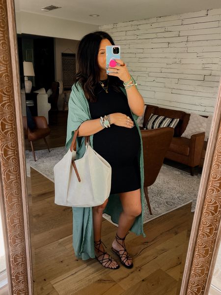 Cute boho outfit. Bump friendly Amazon, Walmart and old navy. Boho bag 

Bodycon Dress: Large (Tall)
Kimono: Large
Strappy Sandals: size up to nearest whole size
Bag is DEVINE!!!


#LTKbump #LTKunder50 #LTKstyletip