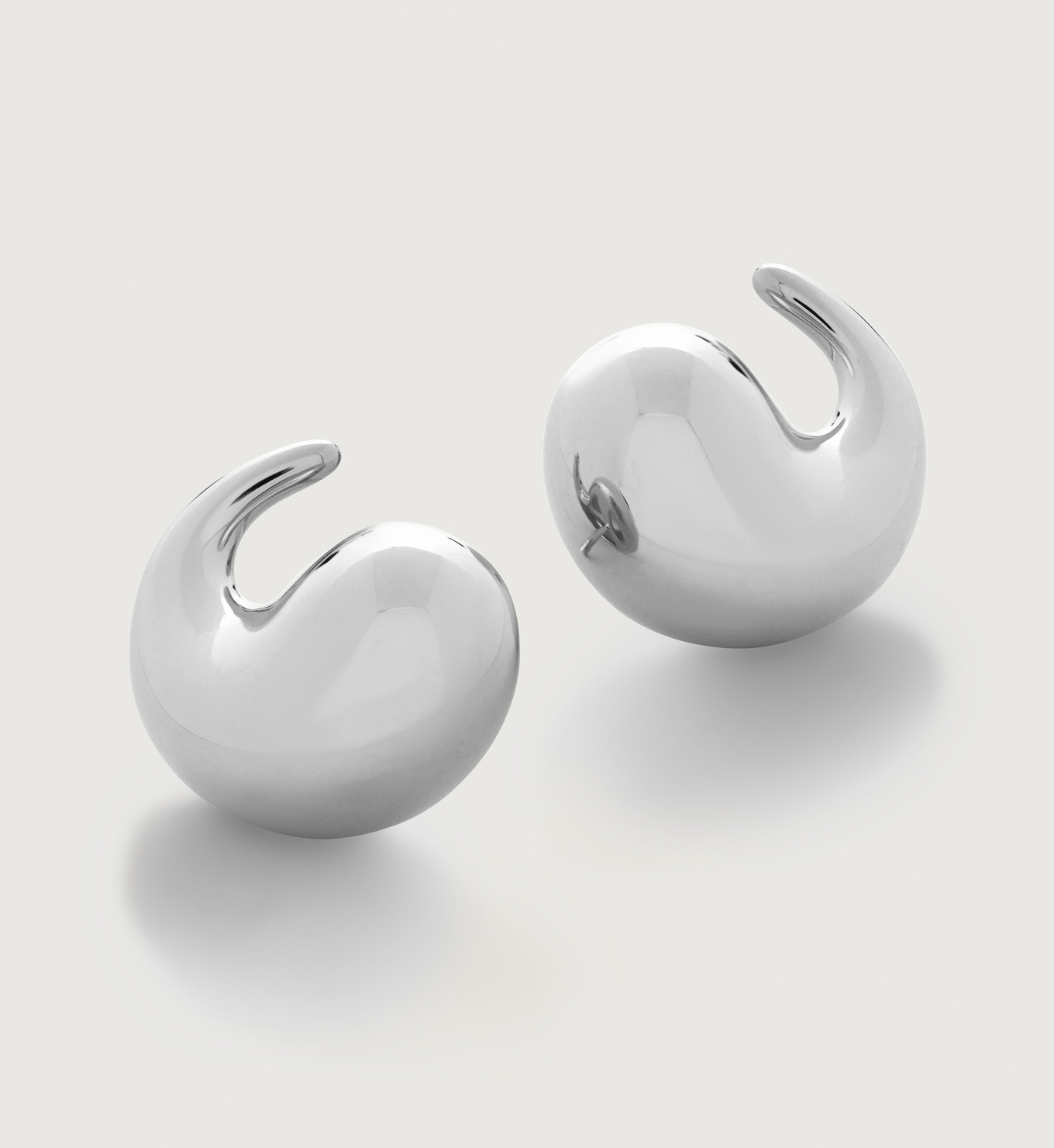 Nura Wrap Earrings | Monica Vinader (Global)