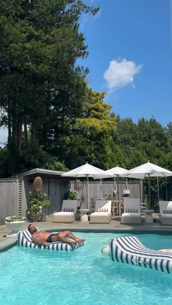 Pool favorites

#LTKHome