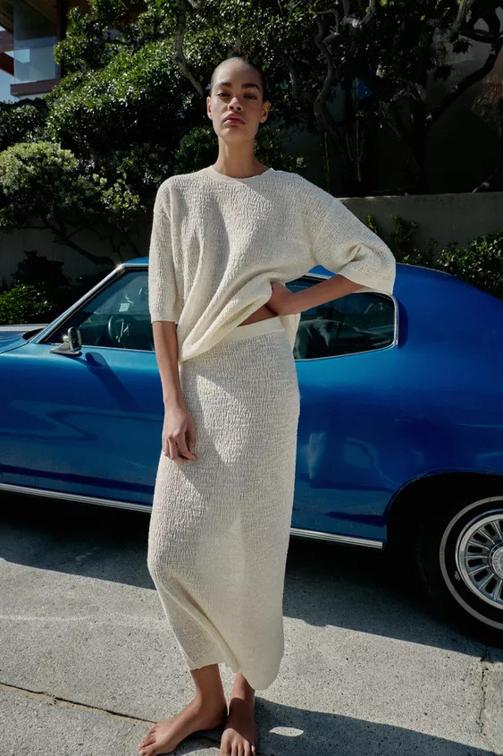 Midi skirt with elastic waistband. | Zara US