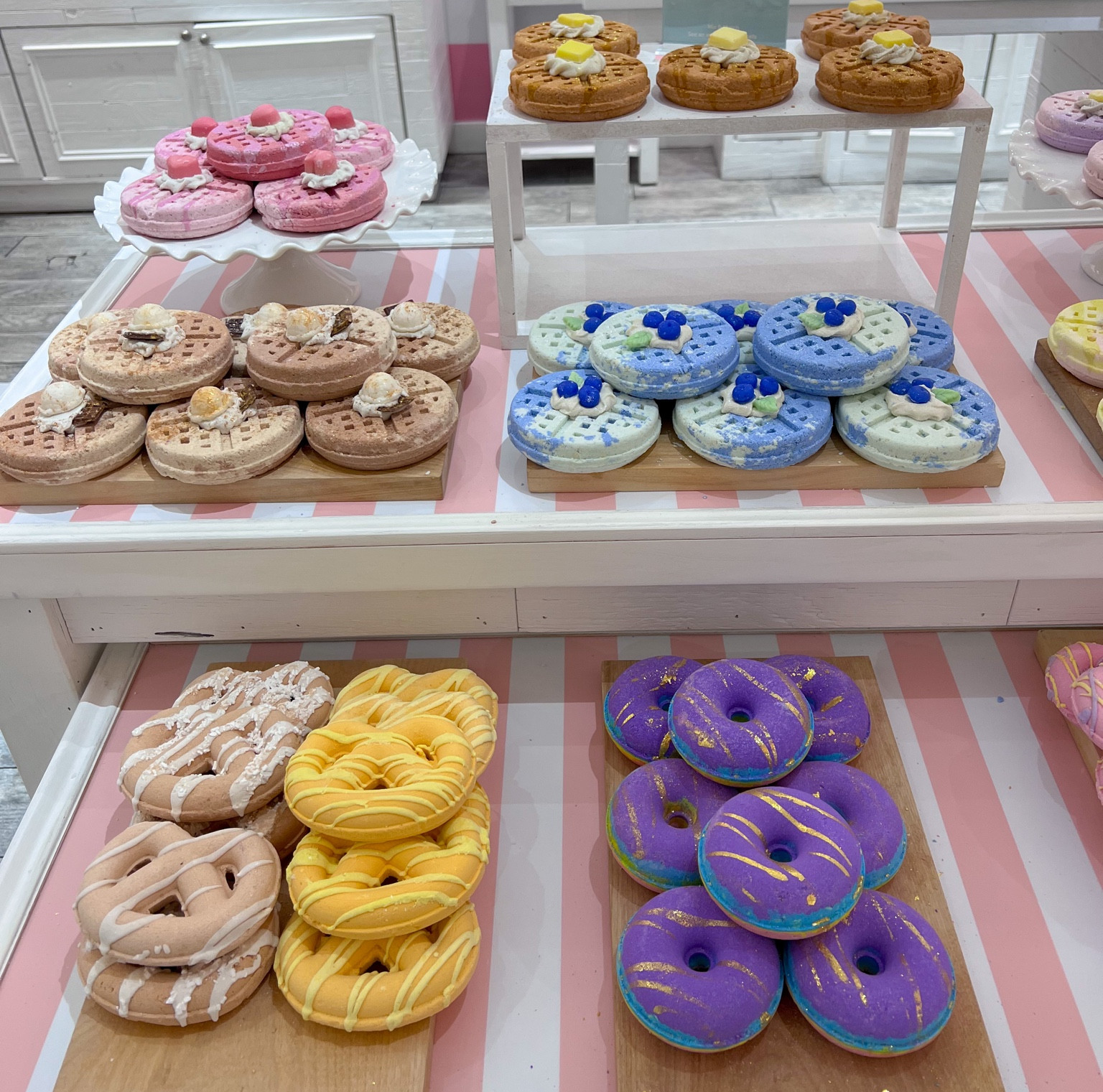 Cute bath bombs! Discount code TRISHBEAR💟

#LTKGiftGuide #LTKfindsunder50 #LTKbeauty