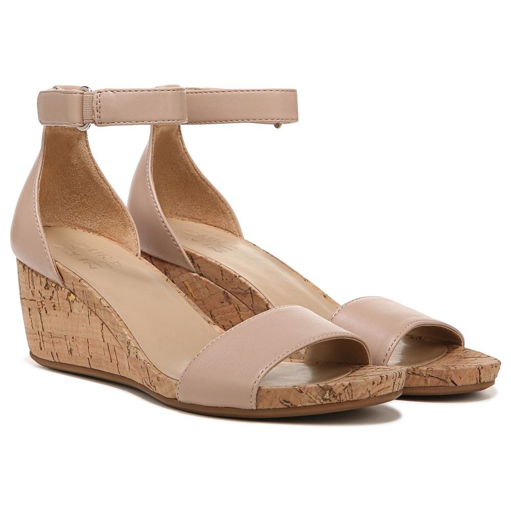 Women's Areda Medium/Wide Wedge Sandal | Famous Footwear