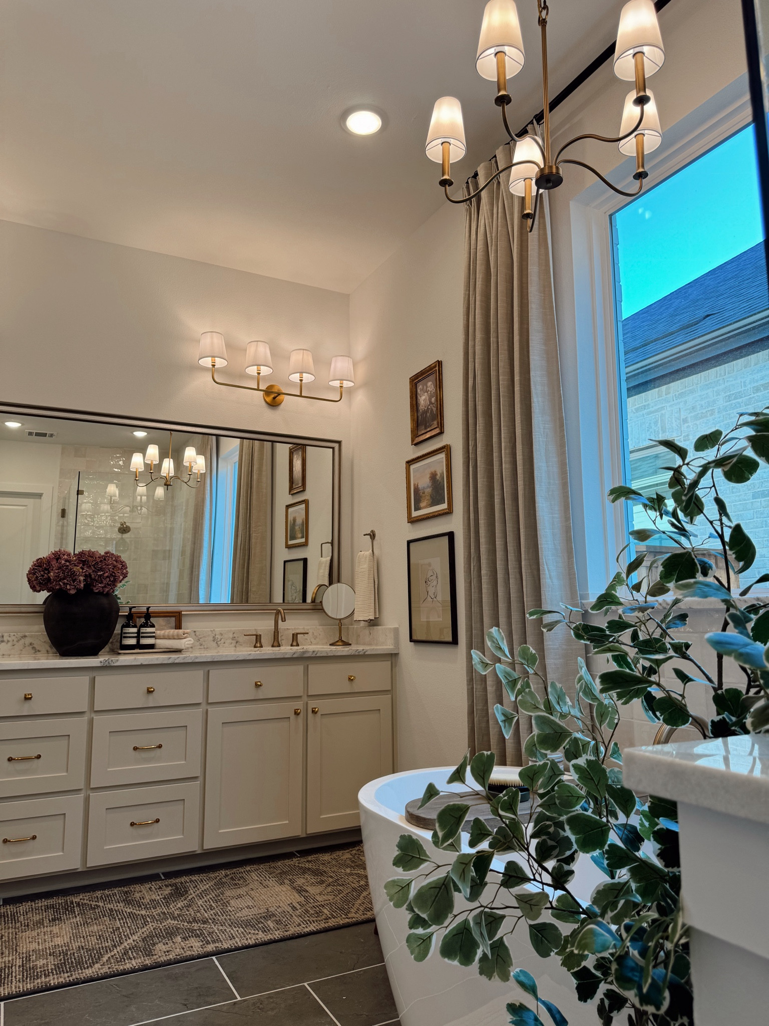 Bathroom decor | home decor | decor ideas | cozy decor 

#LTKFindsUnder50 #LTKFindsUnder100 #LTKHome