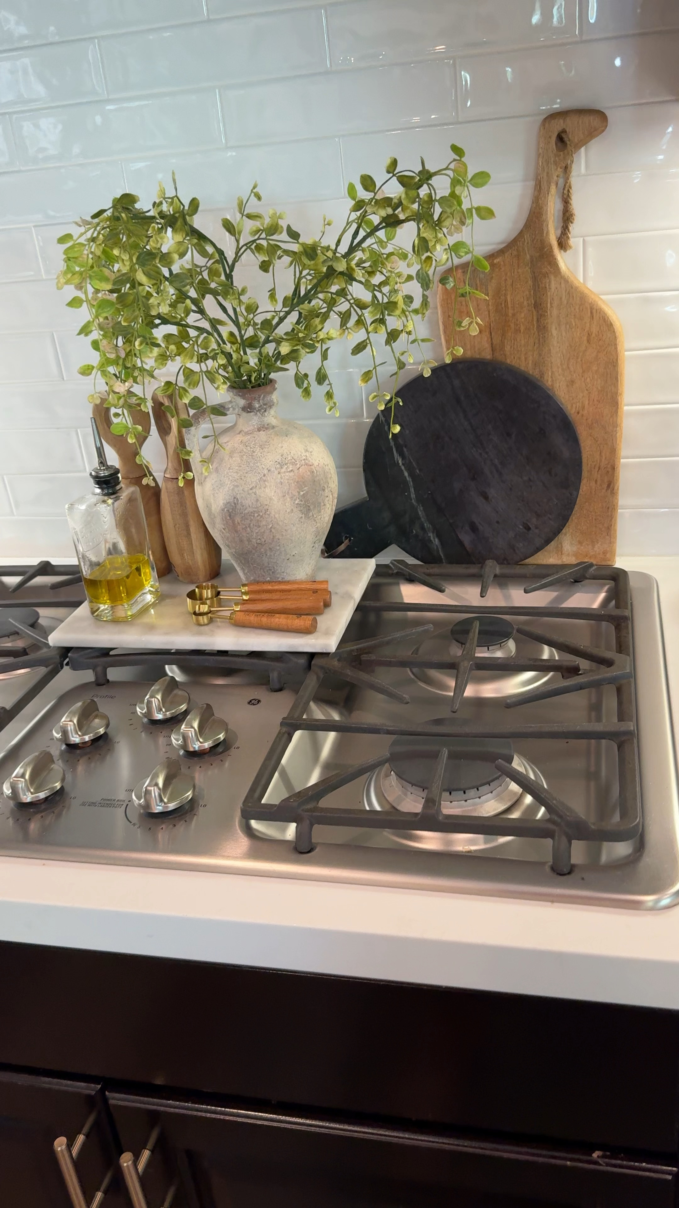 Cutest wood measuring spoons on Amazon 


#LTKSaleAlert #LTKFindsUnder50 #LTKHome