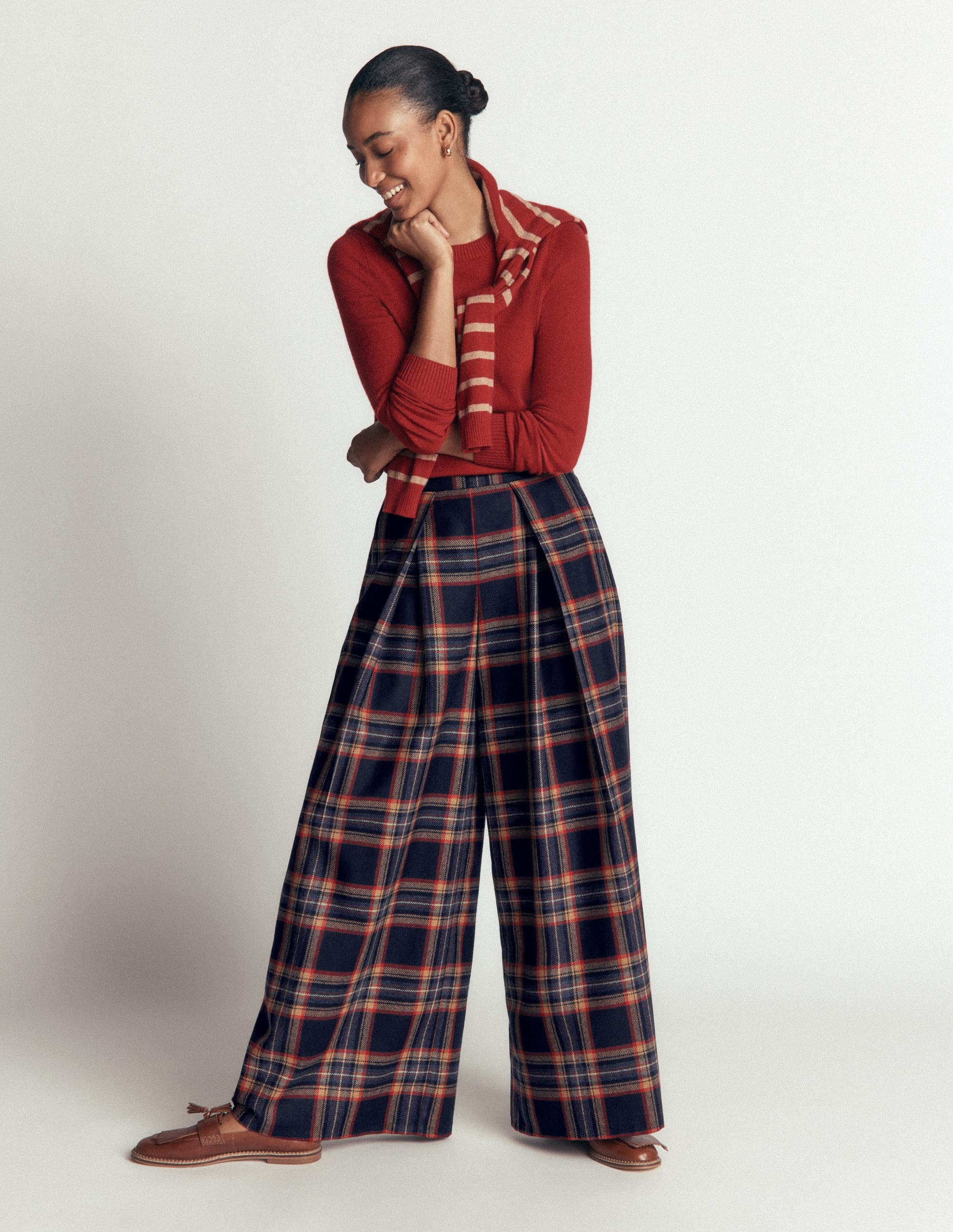 Plissierte Culotte aus Wollmischung-Marineblau, Camel Kariert | Boden DE