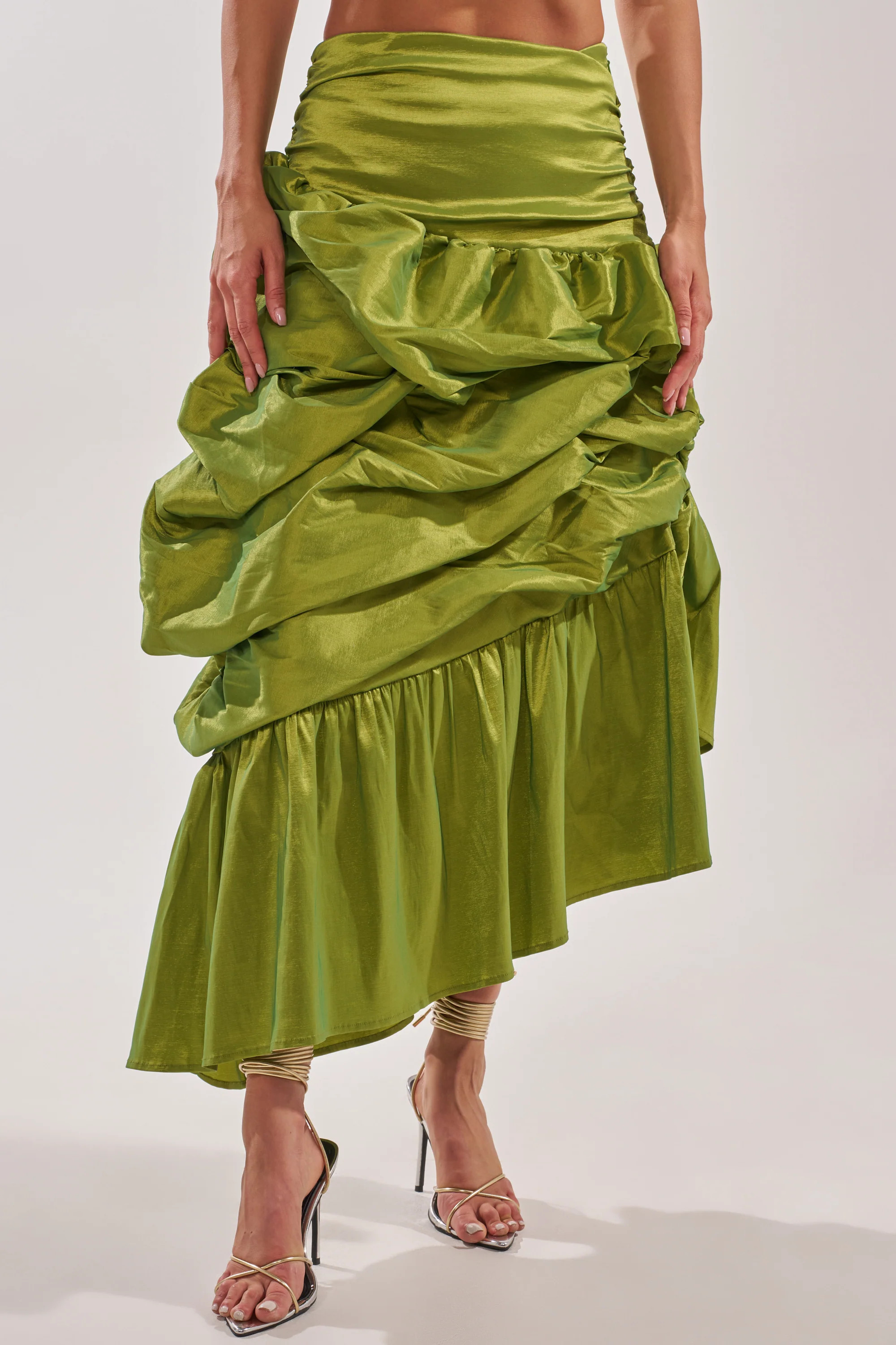 ALL OVER THE PLACE MIDI SKIRT | AKIRA