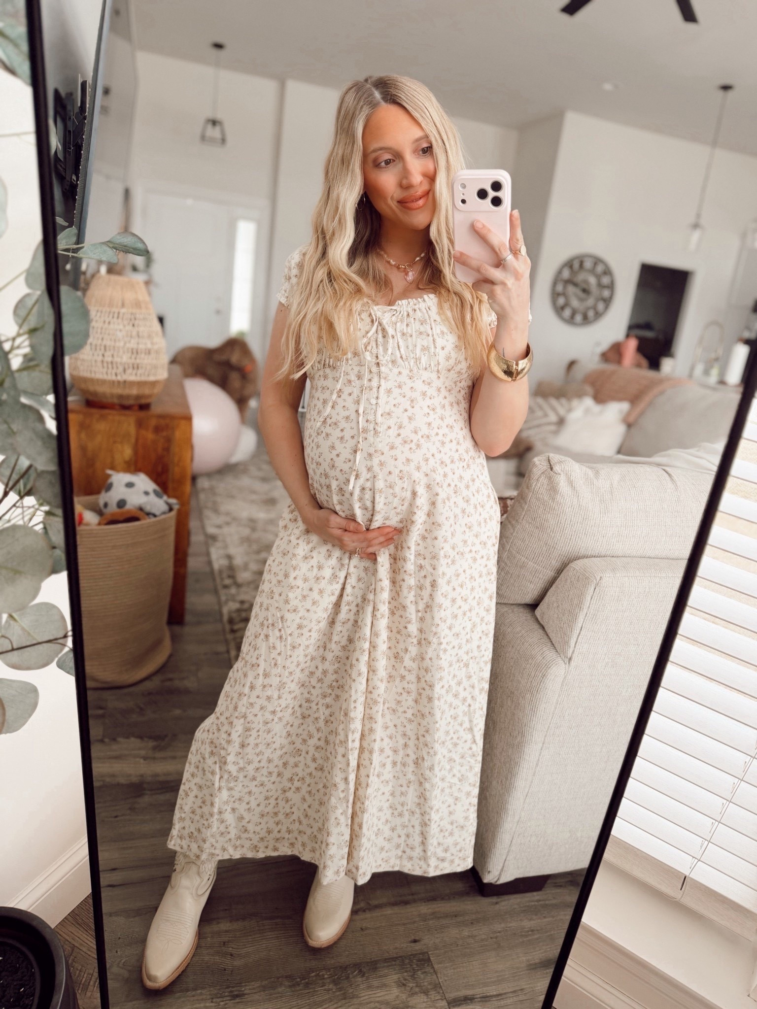 100% cotton Marley dress from @worthcollective size XS! Perfect for a babyshower or maternity photos 💓🎀 


#LTKPetite #LTKBump #LTKootd