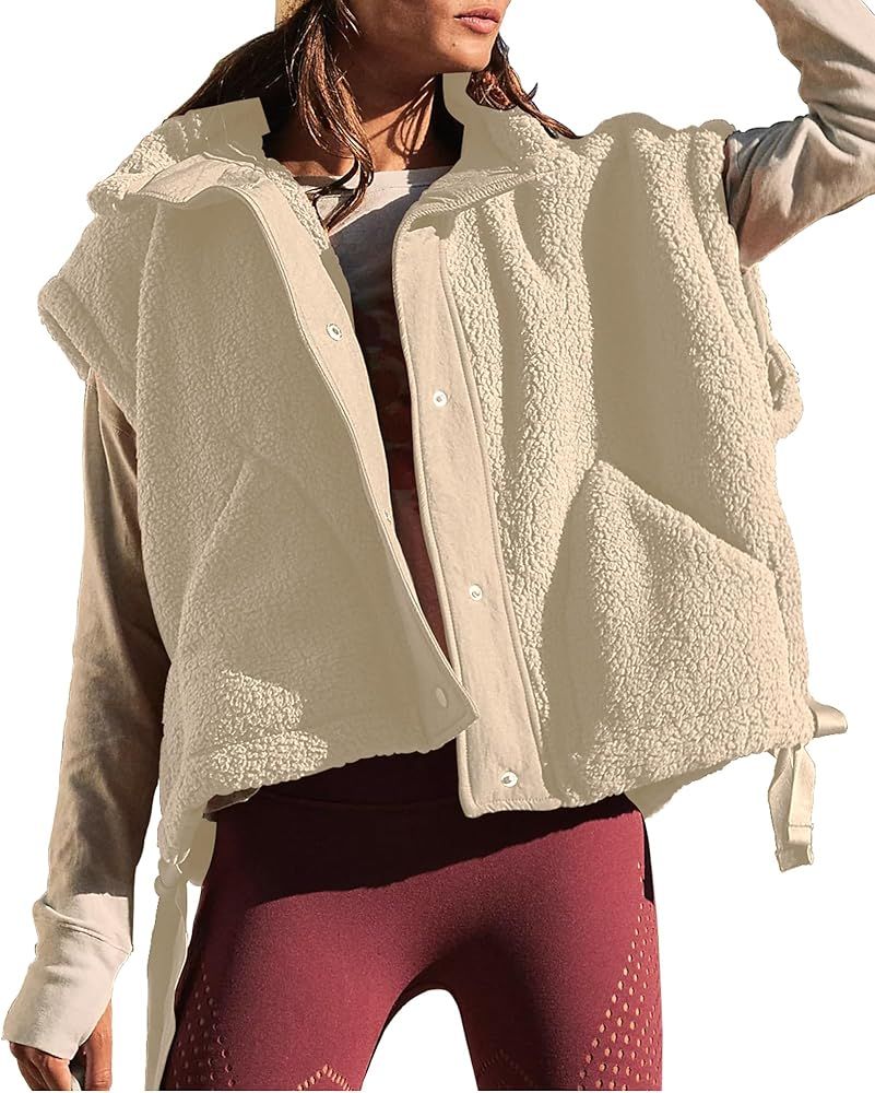 Gacaky Women's Casual Fleece Vest Sleeveless Winter Lapel Button Fuzzy Sherpa Outerwear Vests with Pockets | Amazon (US)
