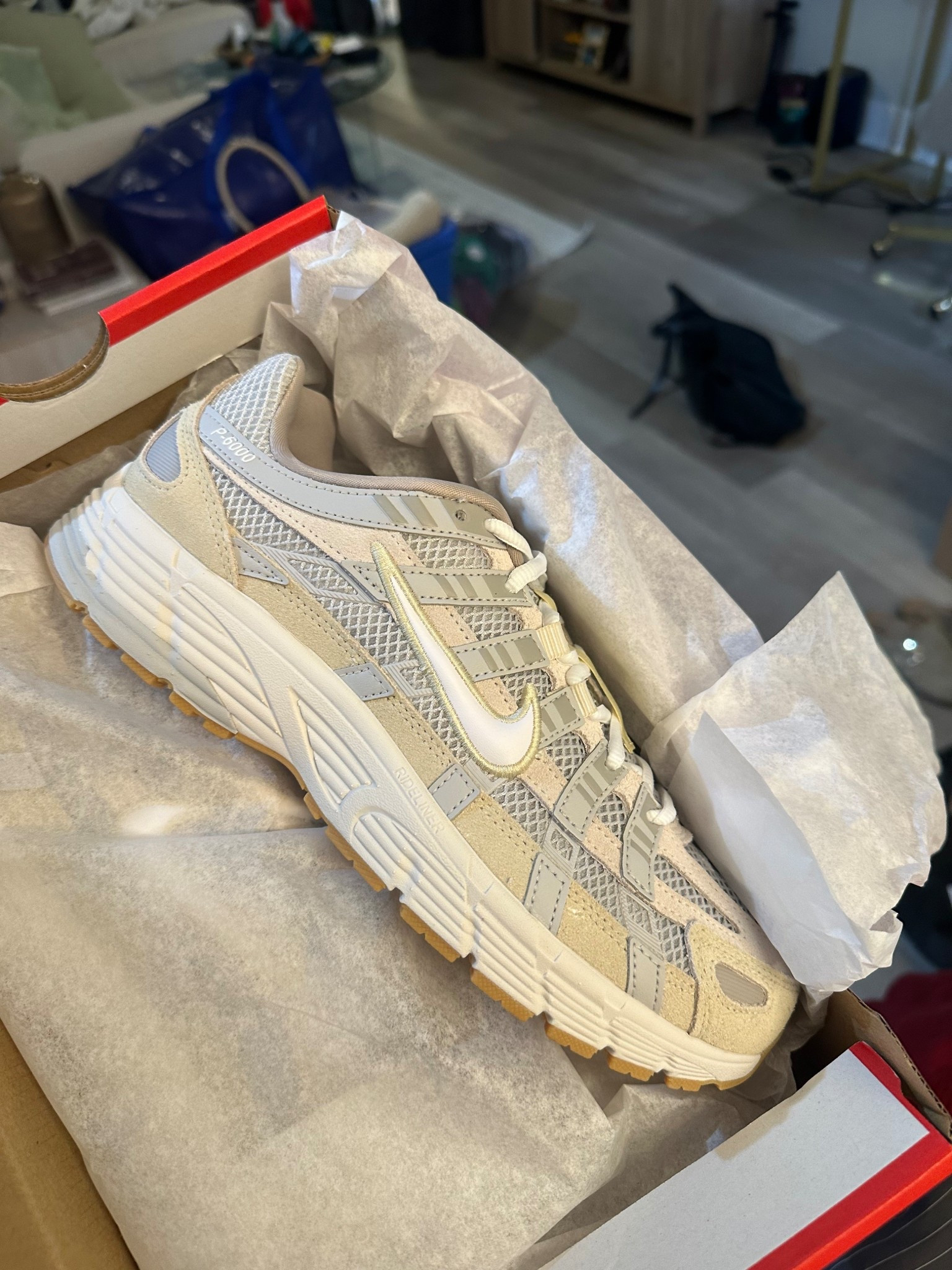 Nike p-600