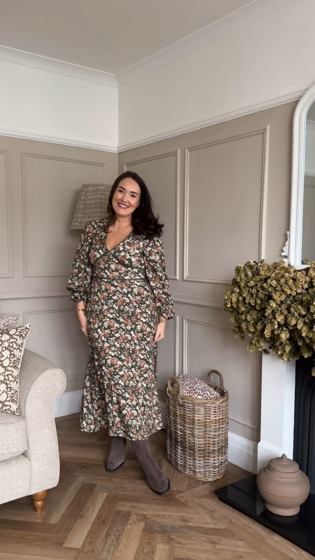 So todays dress was nobody's child which is now sold out so I've linked all of my favourite floral dresses in similar shapes some start from £20 💕 I've also linked my bag and boots xx 

#LTKuk #LTKwinter #LTKspring