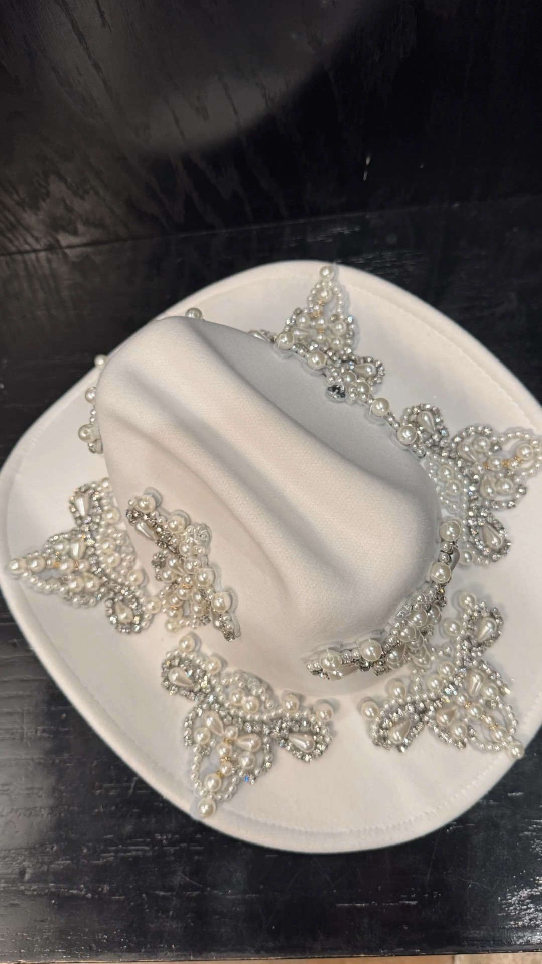 Hat so good, it made me do a little two-step in the dressing room! Don’t miss the western round-up at Akira just in time for the Houston Rodeo

#LTKSeasonal #LTKgrwm #LTKootd