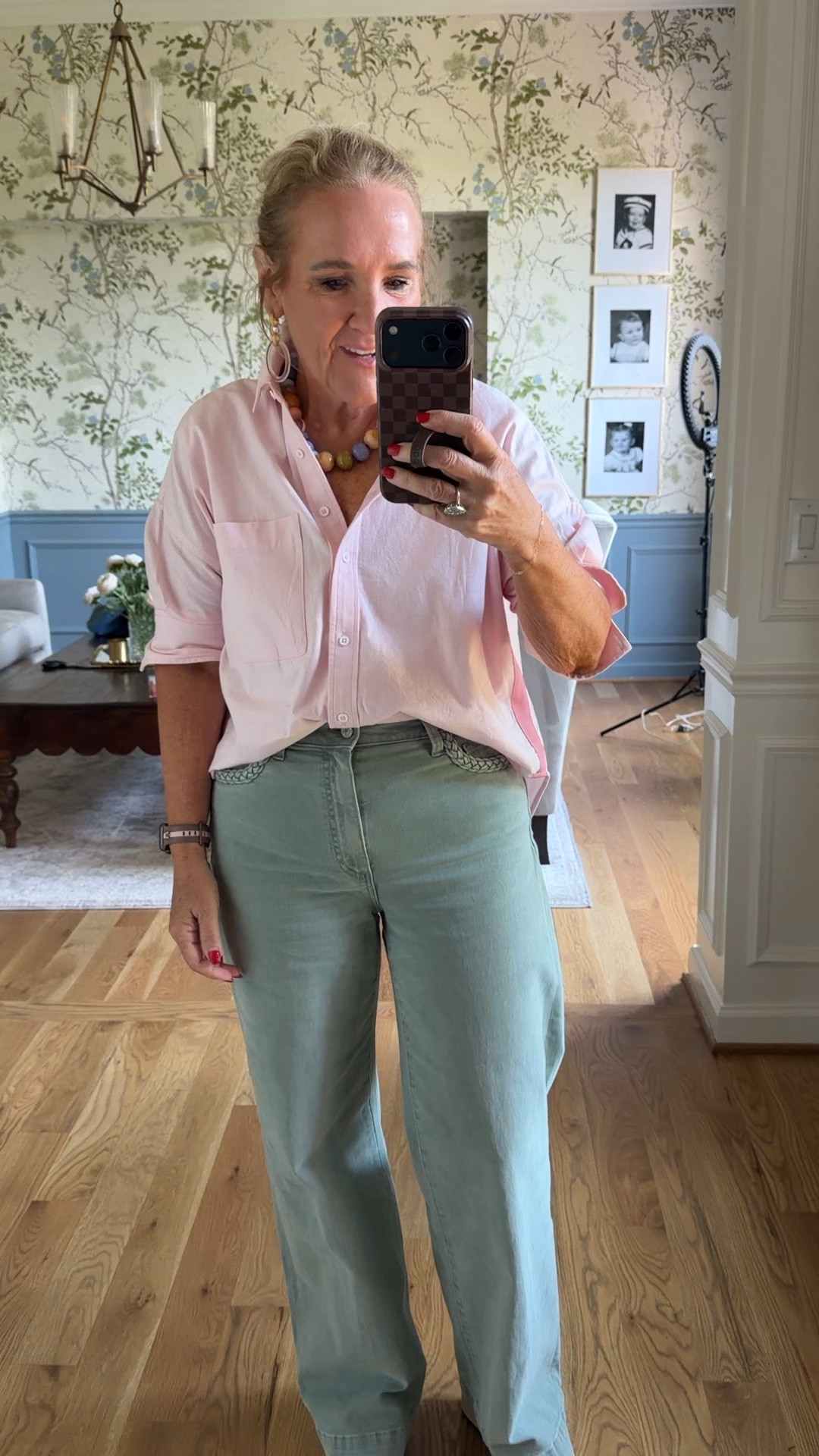Use code NANETTE20 20% off 
Anessa jeans are my favorite premium denim I wear a 29 sometimes 29 petite if avail 
Top size small 
Don’t miss all the necklaces and bags!

#LTKSaleAlert #LTKOver40 #LTKootd