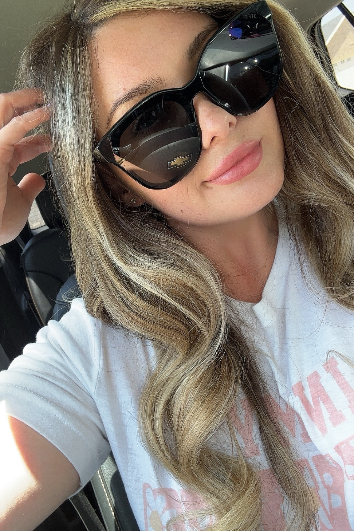 Oversized sunnies from Diff 

#LTKSaleAlert #LTKStyleTip