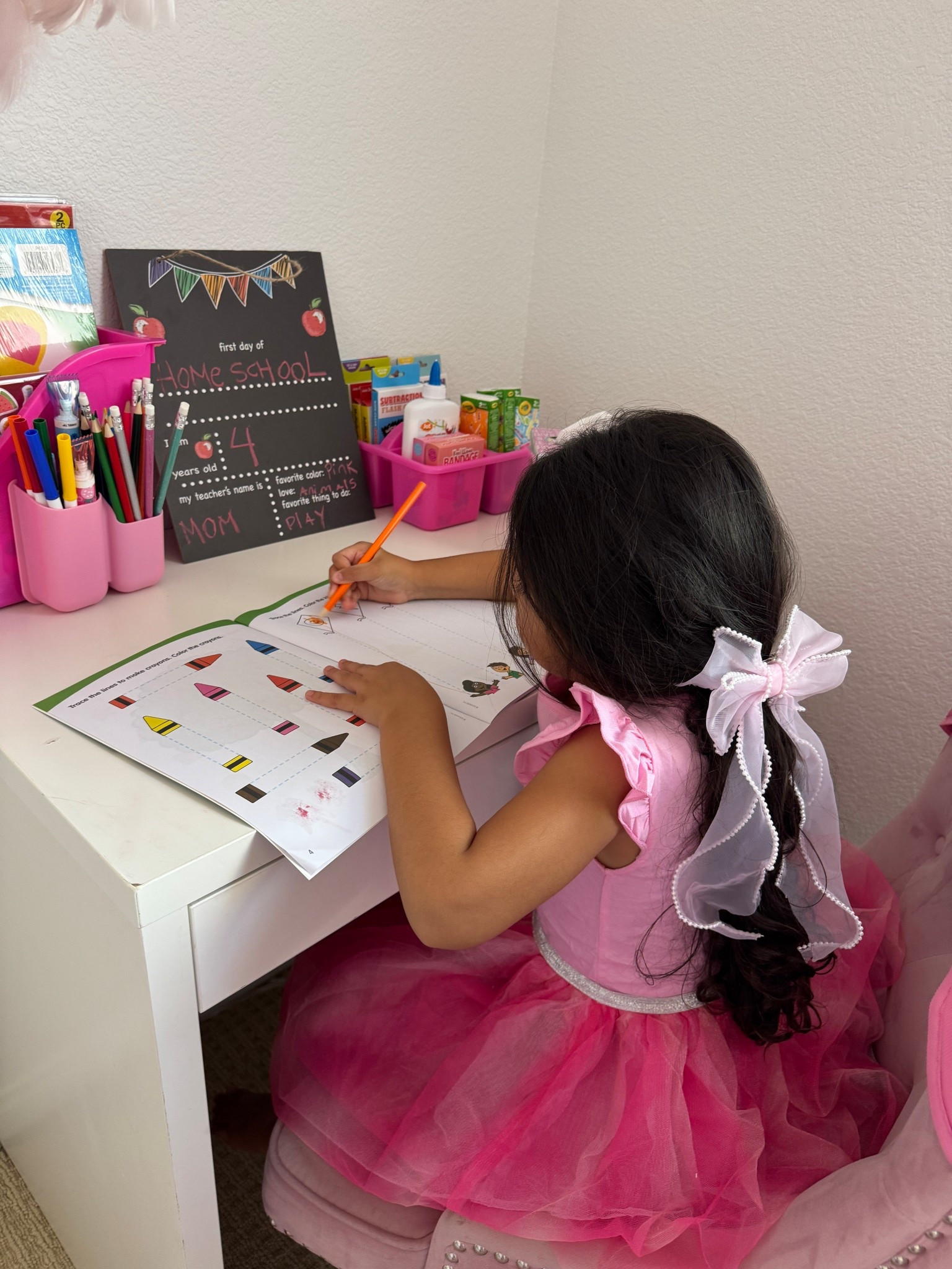 First Day of Home School 📚✂️✏️

#LTKFamily #LTKSeasonal #LTKKids