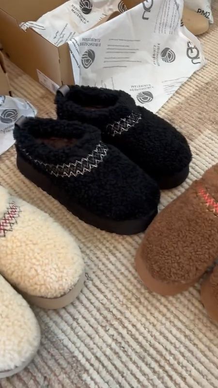 New fuzzy Ugg slippers for fall 🤩 these fuzzy Ugg tazz slippers come in 3 colors - size up 1 size from your normal Uggs!

Fall style; fuzzy Ugg; fuzzy Ugg slippers; tazz Ugg slippers; Ugg restock; fall outfit; Christine Andrew 

#LTKstyletip #LTKSeasonal #LTKshoecrush