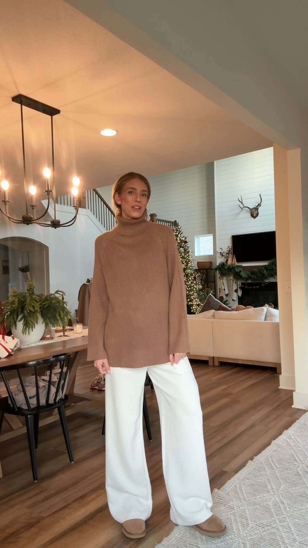 Small in top
Medium tall In bottoms (run tts)
Made of a material that’s almost impossible to wrinkle! I have yet to iron mine