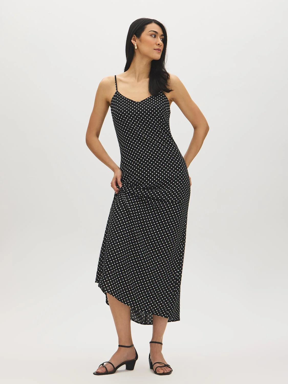Dots Print Flowy Slip Dress | Suzy Shier | Suzy Shier