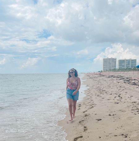 This one piece swimsuit has been my go to all summer. Paired it with the best mid length denim shorts!

Swimsuit, jean shorts, beach style 

#LTKunder100 #LTKtravel #LTKcurves