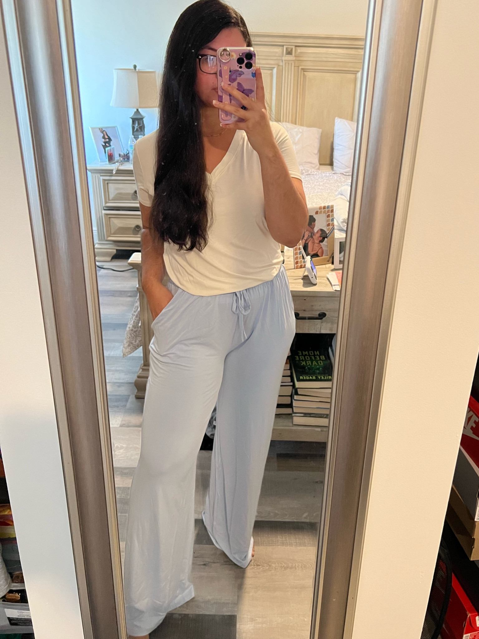 So good! Love a good tee! And these pants are so versatile! 



#LTKSaleAlert #LTKMidsize #LTKFindsUnder50