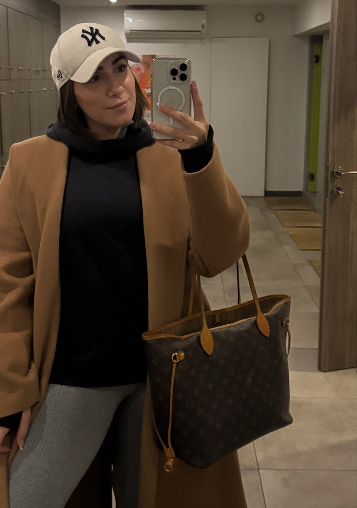 Gym outfit #ootd 

#trenchcoat #baseballcap #hoodie #greyleggings #activewear #LVbag #sporty 

#LTKwinter #LTKfitness