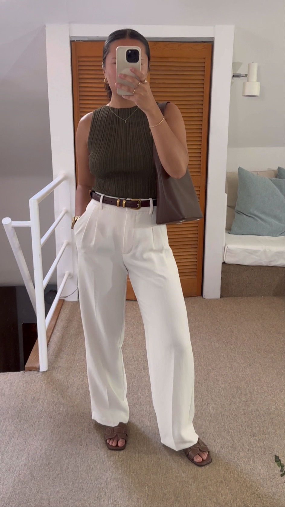 Sienna tank - size small
Aritzia effortless pants - light birch, size 4
Aritzia parker belt

Summer outfit, casual outfit, date night outfit