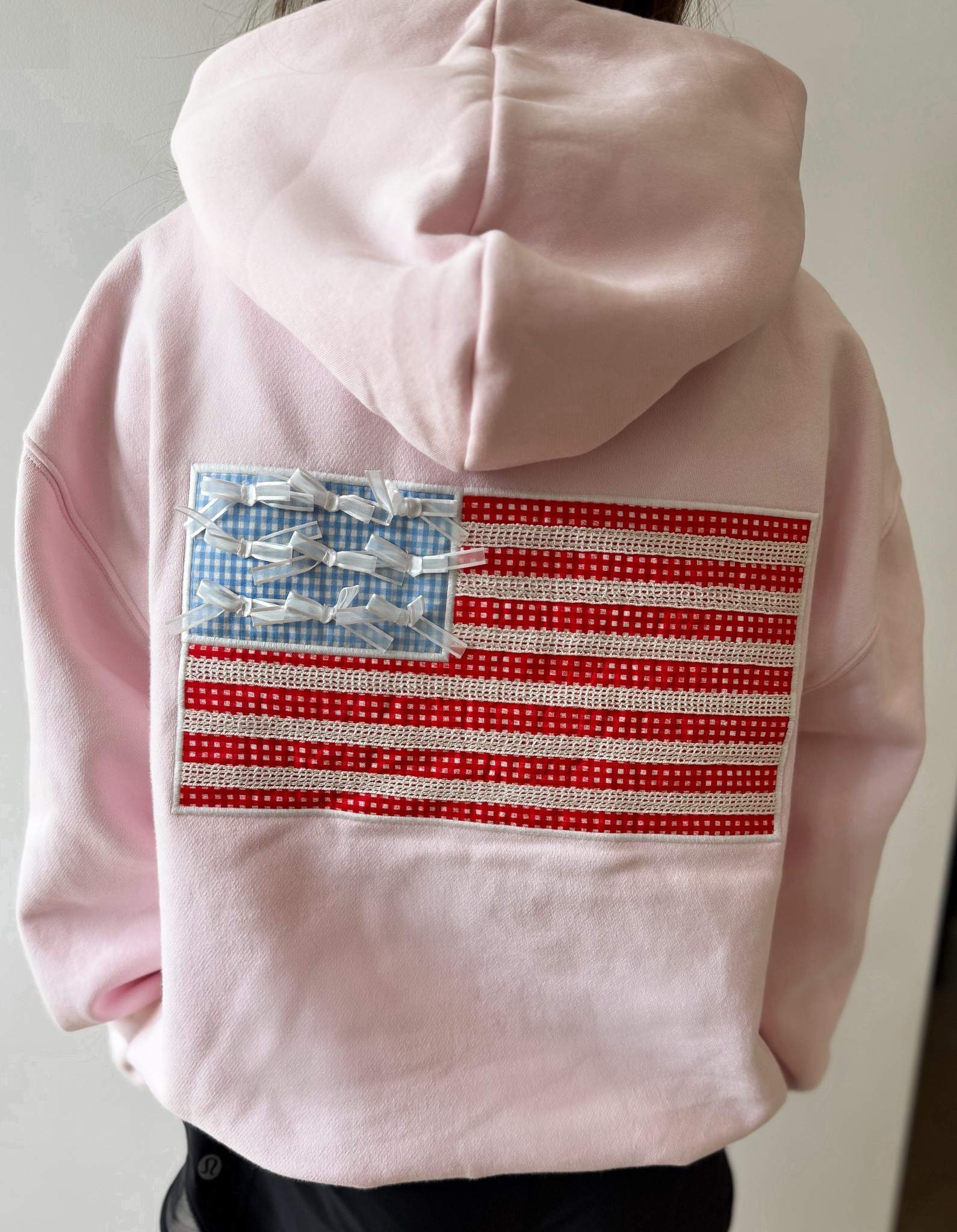 Cutest American flag sweatshirt.

#LTKootd