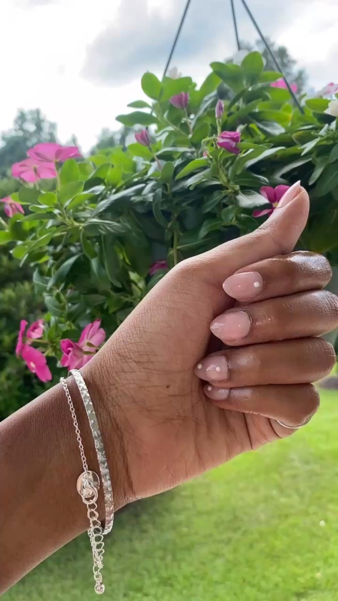 Short bedazzled kiss press on nails with glue 

#LTKFindsUnder50 #LTKBeauty #LTKStyleTip