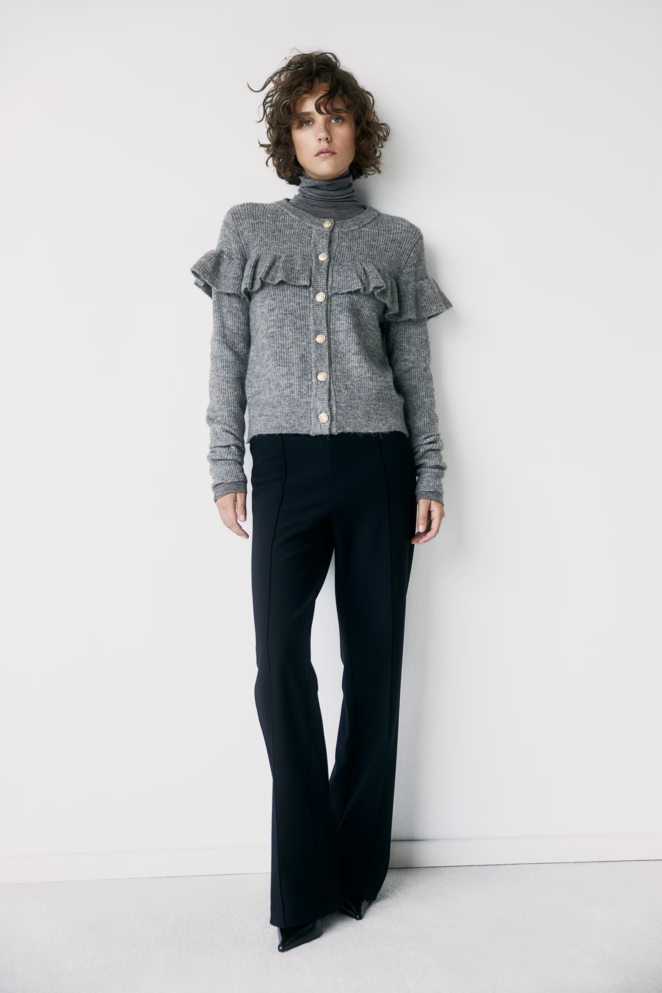 Ruffle-Trimmed Rib-Knit Cardigan | H&M (US + CA)