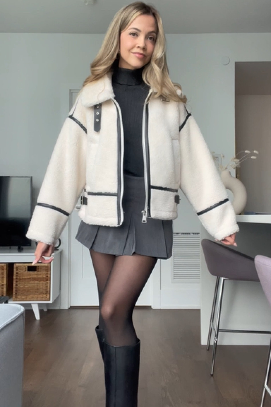 Fall outfit inspo featuring mid rise pleated skirt and shearling coat - use code AmandaCa for a discount 

#LTKautumn #LTKwinter #LTKcanada