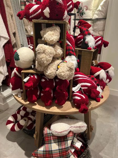 Christmas decor, Pottery barn Christmas pillows, red and white candy cane Christmas pillows

#LTKhome #LTKHoliday #LTKSeasonal