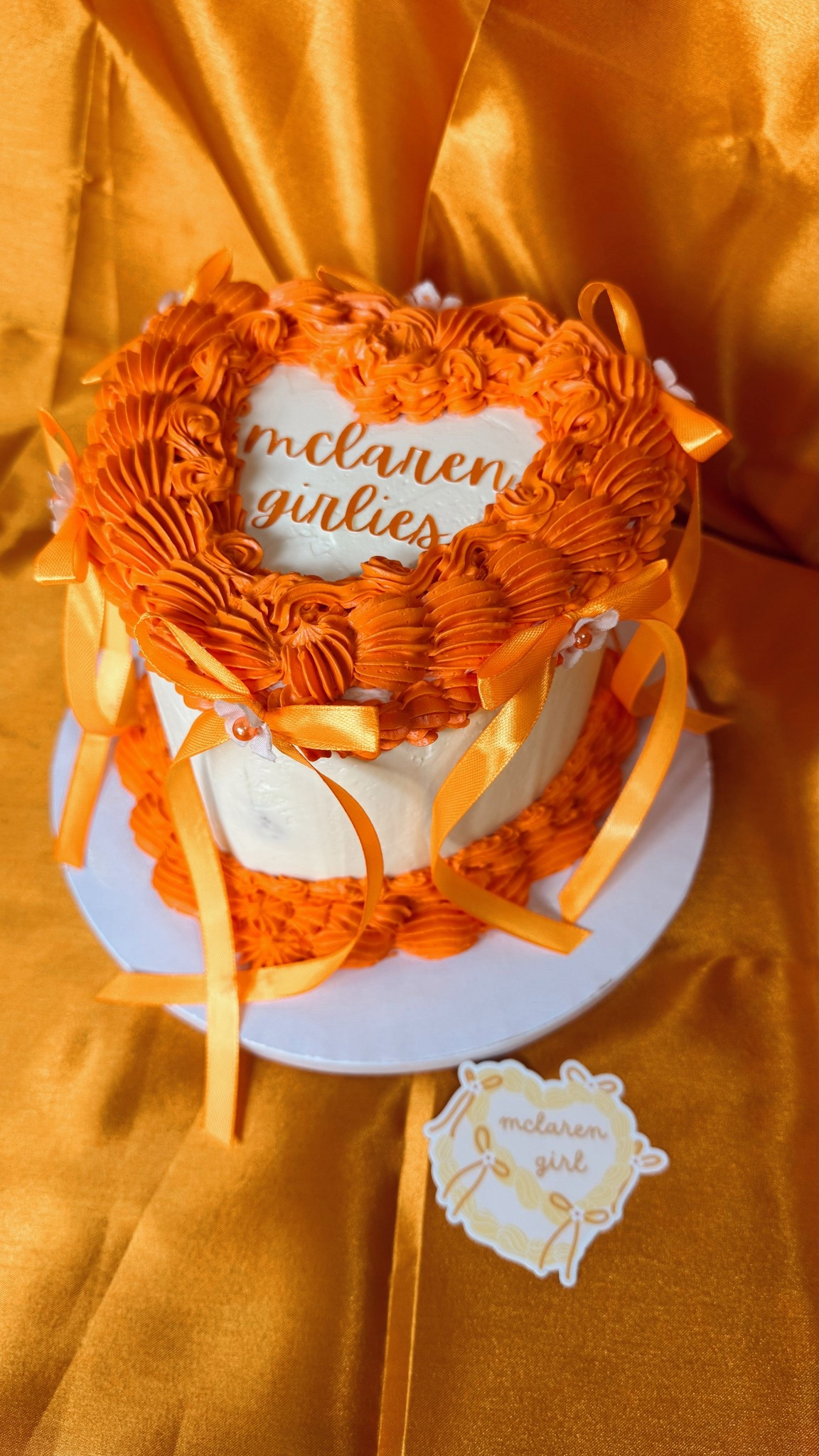 I recreated a sticker into a life size cake 🧡🏁

#LTKSeasonal #LTKFindsUnder100 #LTKGiftGuide