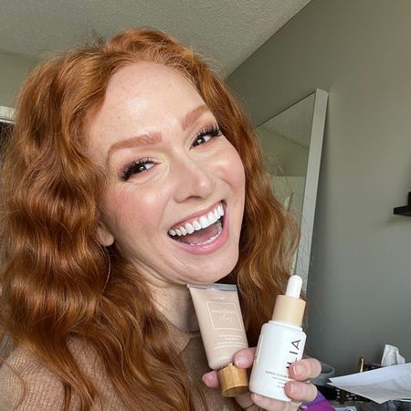 Redhead beauty favorites for spring! 

My shades: 

DpHue in sheer transparent 
Tarte Amazonian Clay in 12N Fair Neutral 
ILIA super serum skin tint in st2 Tulum
ILIA multistick in Tenderly 

#LTKbeauty